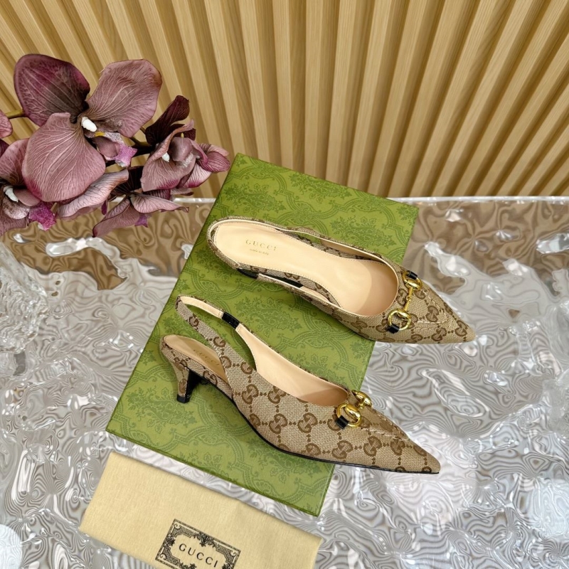 G*u*i sandals